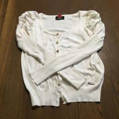 ダチュラ♡パワショルカーディガン 白のサムネイル