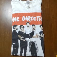 【値下げ】ワン・ダイレクション　ONE DIRECTION　ツアーTシャツのサムネイル