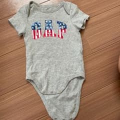 babyGAP ボディスーツ　90のサムネイル