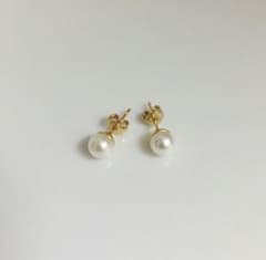 6mm 一粒パールピアス　ゴールドのサムネイル