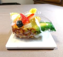 食品サンプル　パイナップルボード　パイナップル　まいづる 食品サンプル パイナップルボード パイナップル まいづる - メルカリ