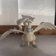 レシラム フィギュア 約20cm一番くじのサムネイル