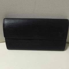 ルイヴィトン エピ 長財布 【正規品】早い者勝ち〜❤️値下げ中⭐️のサムネイル