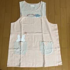 保育士　エプロンのサムネイル