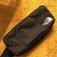 ノースフェイス ショルダーバッグ メンズのサムネイル