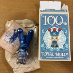 POPMART MEGA ROYAL MOLLY 100%のサムネイル