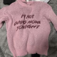 ピンク ニットセーター I'm not going home tonightのサムネイル