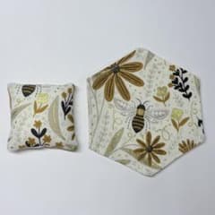 ぬいぐるみ　おでかけ用　コースター&クッション(金×花C)(いつぬい推奨)のサムネイル