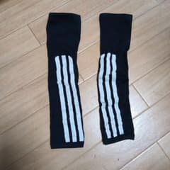 adidas ブラック アームウォーマー ストライプのサムネイル
