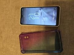 AQUOS wish2 白　docomo版　SIMフリー　64Gのサムネイル