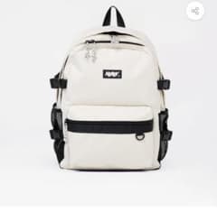 NERDY リュック　激安　本物　値下げ！　40%offのサムネイル