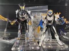 装着変身 仮面ライダーキバ　アーク&レイ　セット　超合金 装着変身 仮面ライダーキバ アーク&レイ セット 超合金 - メルカリ