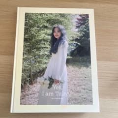 Yes,I am Tzuyu. 1st photobook - メルカリ