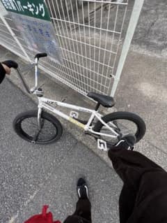 BMX競技用スポーツのサムネイル
