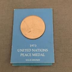 UNITED NATIONS PEACE MEDAL 国際連合平和メダル - メルカリ