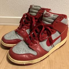 NIKEダンクハイ赤灰　ウルトラマンのサムネイル