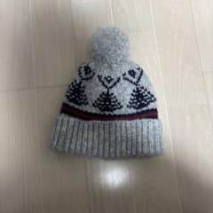 幾何学模様 ニット帽 ポンポン付き