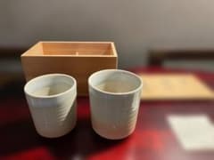 新品 萩焼 組湯呑 天鵬山 細土｜夫婦湯呑 ペア 木箱付きのサムネイル