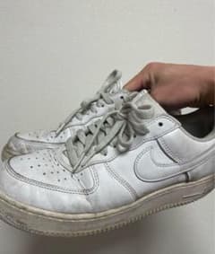 Nike Air Force 1 ホワイト スニーカーのサムネイル