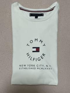 ★最終クリスマスセール美品TOMMY HILFIGER ホワイトのサムネイル