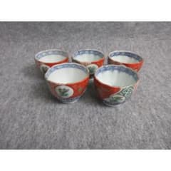 伊万里色絵唐草文に花図輪花縁猪口5個 [B28108] 伊万里色絵唐草文に花図輪花縁猪口5個 [B28108] - メルカリ