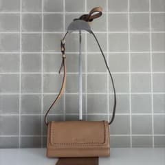 【美品】コールハーン お財布ショルダーバッグ レザー キャメル 編み込み