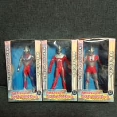 ウルトラマンシリーズ　ファイティングコスチュームのサムネイル