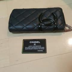 CHANELの財布のサムネイル