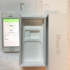 美品 国内版SIMフリー iPhone SE 64Ｇ ゴールドのサムネイル