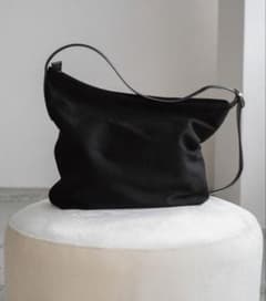 WYM LIDNM FAUX SUEDE SHOULDER BAGのサムネイル