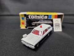 トミカ黒箱77セドリックパトロールカー(日本製) ウインド閉。1Eホイールレア品 トミカ黒箱77セドリックパトロールカー(日本製) ウインド閉。1E