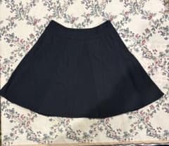 【NATURAL BEAUTY BASIC 】 黒 フレアースカート Sのサムネイル