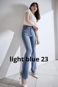 Herlipto New York High-Waisted Jeans 23 - メルカリ