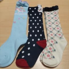 ハイソックスのサムネイル
