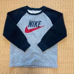 NIKE ナイキ トレーナー　X S 130のサムネイル