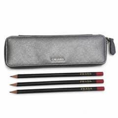 未使用品 PRADA ペンケース 鉛筆セット シルバー 未使用品 PRADA ペンケース 鉛筆セット シルバー - メルカリ