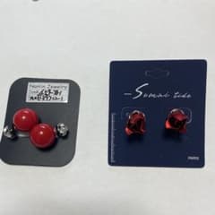 新品未使用ピアス 2点セット レッド系のサムネイル