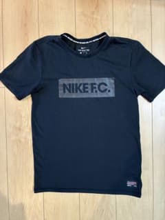 NIKE F.C. Tシャツ ブラック Sのサムネイル