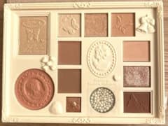 女王のカメオマルチパレットのサムネイル