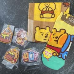カナヘイ　プーさん　ガチャガチャ　靴下　タオル　セットのサムネイル