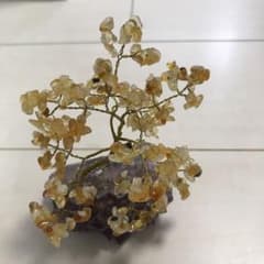 水晶の置物のサムネイル