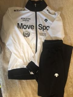 Move Sportのジャージのサムネイル
