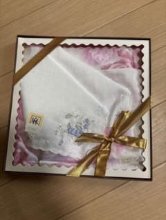 新品未使用　銀座和光 WAKO 手刺繍ハンカチセットのサムネイル