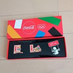 torachi様専用　コカコーラ　オリンピック　ピンズ　ピンバッジ　2個セットのサムネイル