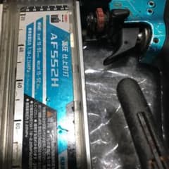 ゆらゆら様専用　マキタ　高圧フィニッシュ　AF552Hのサムネイル