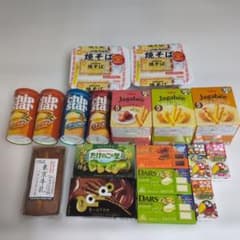 お*ん様 マルちゃん焼そば・スナック菓子・チョコ詰め合わせセットのサムネイル