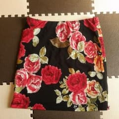 花柄 タイトスカートのサムネイル