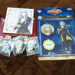 Re:vale 천 아크릴 스탠드 & 캔 배지 세트 & 러버스트