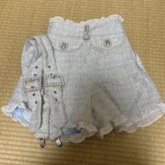 シルバー フリル付き ショートパンツ Fサイズのサムネイル