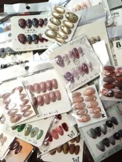 ネイルチップ まとめ売り 付け爪 デザインネイル10個セットランダムのサムネイル